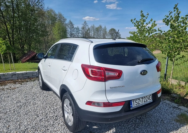 Kia Sportage cena 44600 przebieg: 198500, rok produkcji 2013 z Staszów małe 67